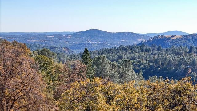 5892 McKinley Dr, Garden Valley, CA 95633