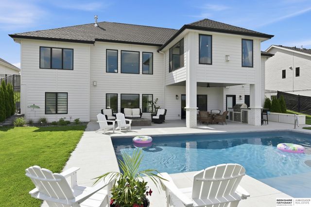 619 S 243rd Street, Waterloo, NE 68069