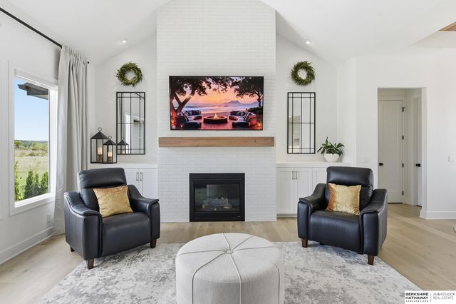 619 S 243rd Street, Waterloo, NE 68069