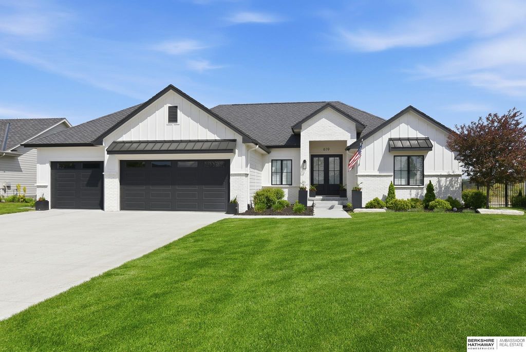 619 S 243rd Street, Waterloo, NE 68069