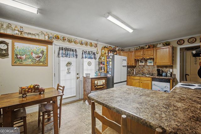 151 Ginn Street, Carnesville, GA 30521