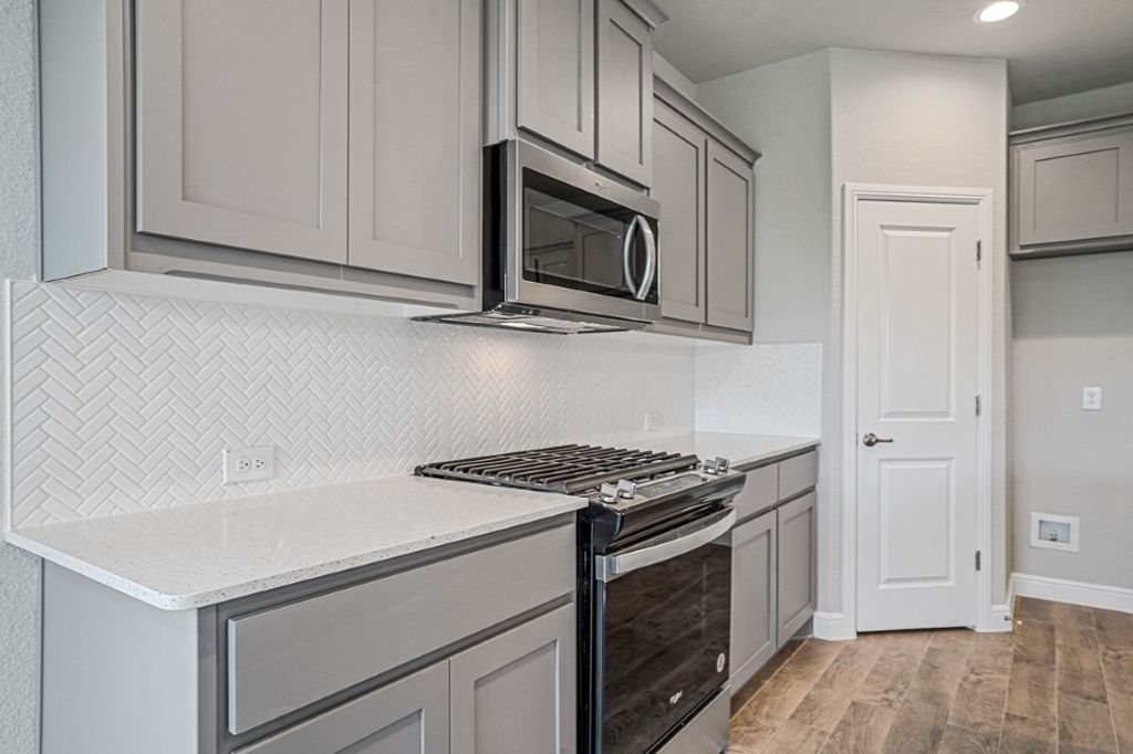 141 RINGTRAIL Drive, Rhome, TX 76078 — photo 5