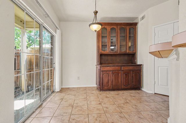 340 Arbor Court, Euless, TX 76039