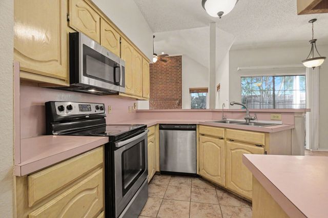 340 Arbor Court, Euless, TX 76039