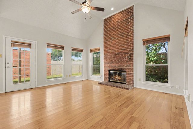 340 Arbor Court, Euless, TX 76039