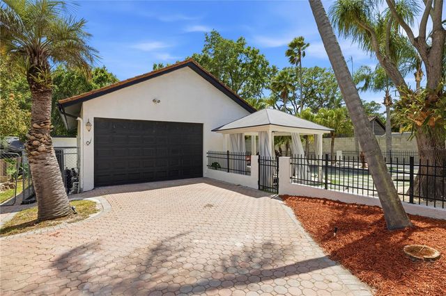 3017 OAKMONT DRIVE, Clearwater, FL 33761