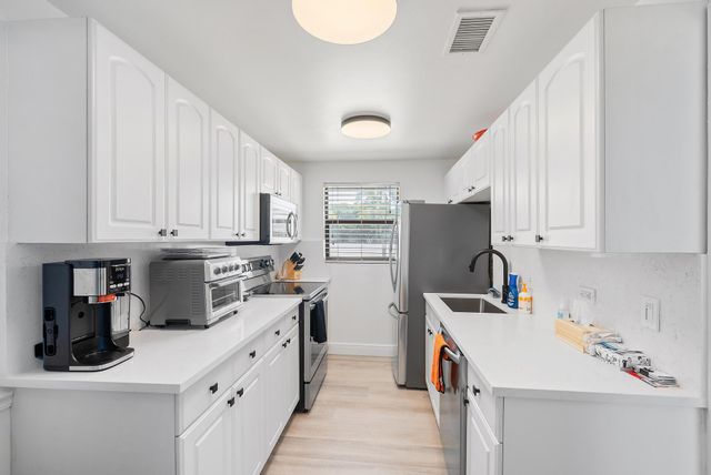 1200 Marine Way G11, North Palm Beach, FL 33408