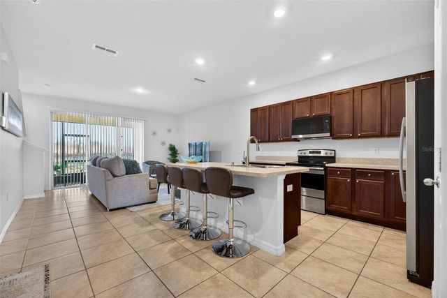 200 FELTRIM RESERVE BOULEVARD, Davenport, FL 33837