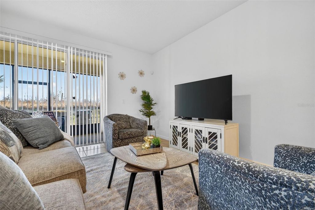 Image 27 of property listing at 200 FELTRIM RESERVE BOULEVARD, Davenport, FL 33837