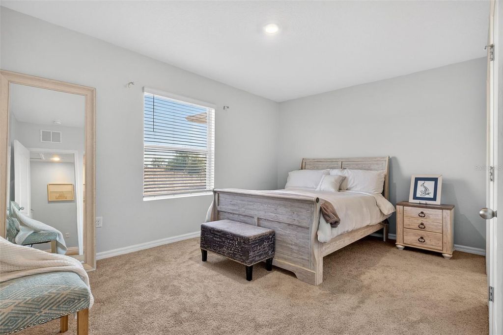 Image 28 of property listing at 200 FELTRIM RESERVE BOULEVARD, Davenport, FL 33837