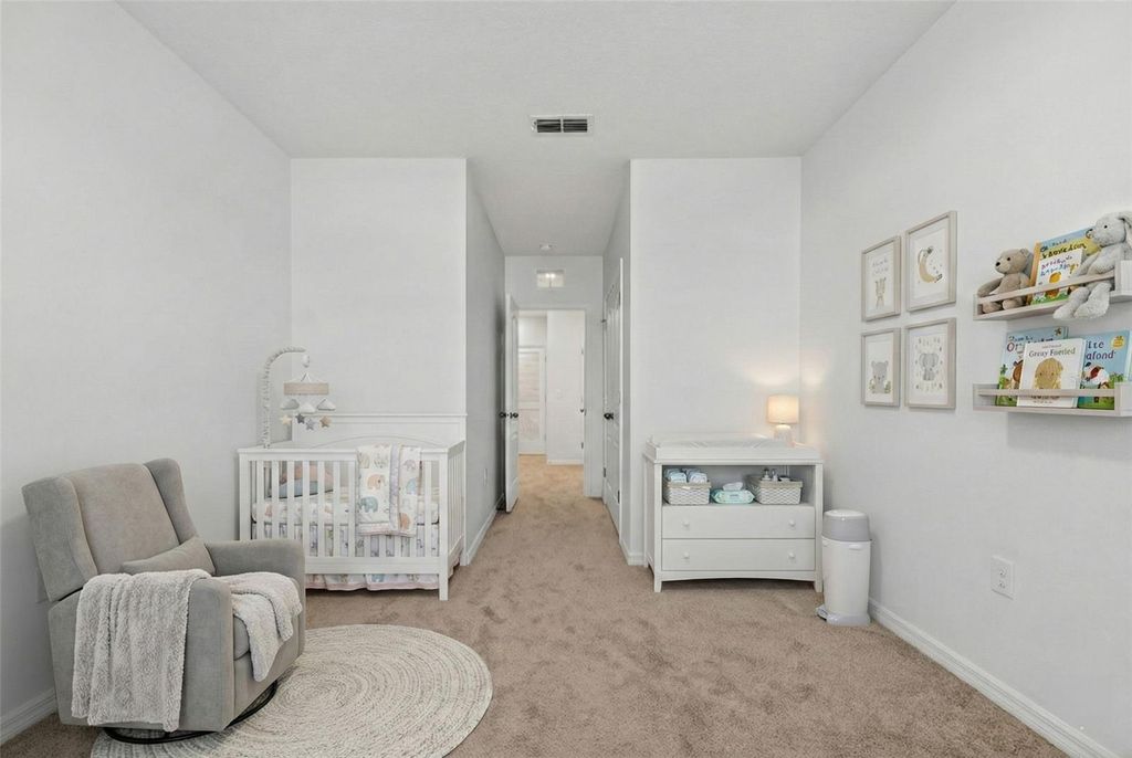 Image 37 of property listing at 200 FELTRIM RESERVE BOULEVARD, Davenport, FL 33837