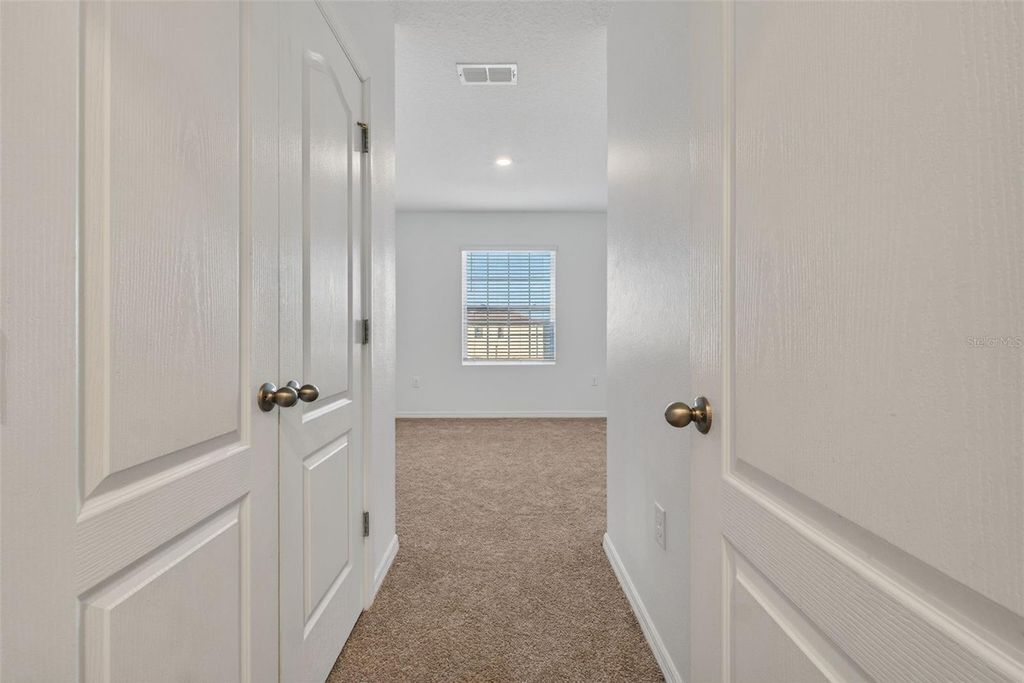 Image 38 of property listing at 200 FELTRIM RESERVE BOULEVARD, Davenport, FL 33837