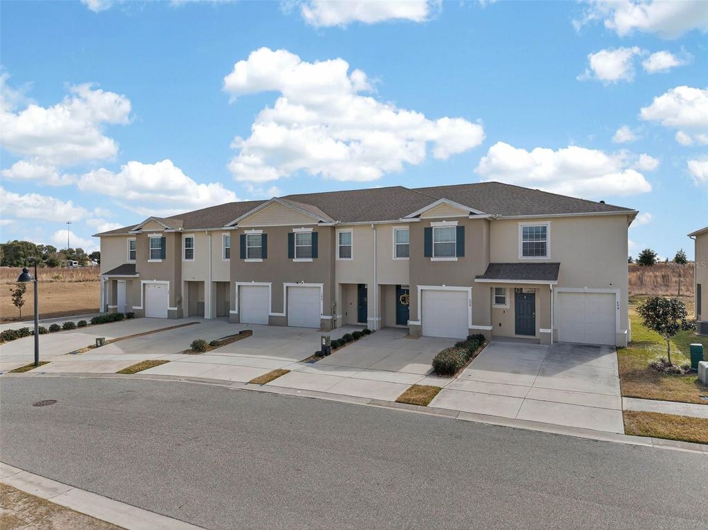 Image 49 of property listing at 200 FELTRIM RESERVE BOULEVARD, Davenport, FL 33837