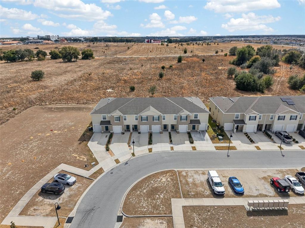 Image 63 of property listing at 200 FELTRIM RESERVE BOULEVARD, Davenport, FL 33837