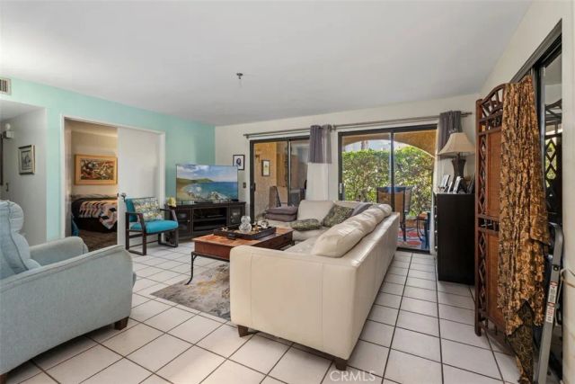 200 E Racquet Club Rd 69, Palm Springs, CA 92262