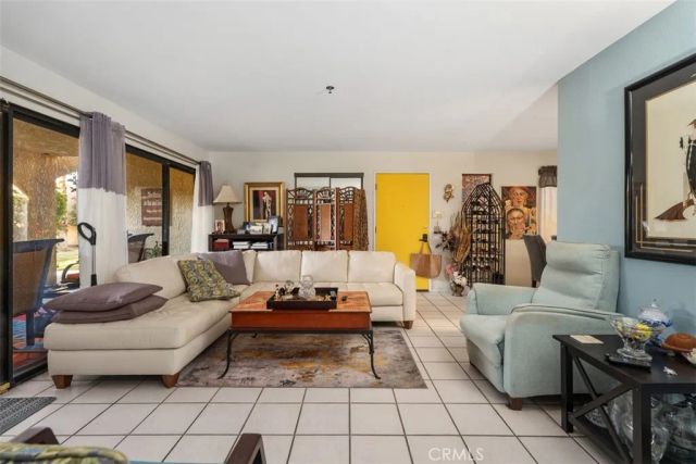 200 E Racquet Club Rd 69, Palm Springs, CA 92262