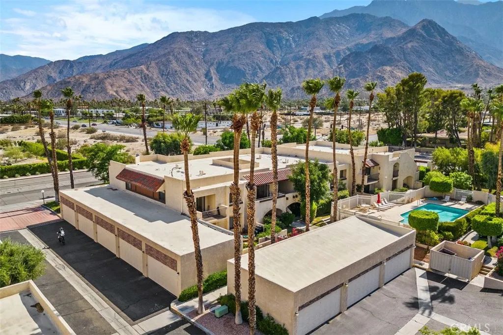 200 E Racquet Club Rd 69, Palm Springs, CA 92262
