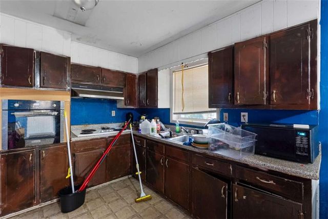 2390 Mellville Avenue, Decatur, GA 30032