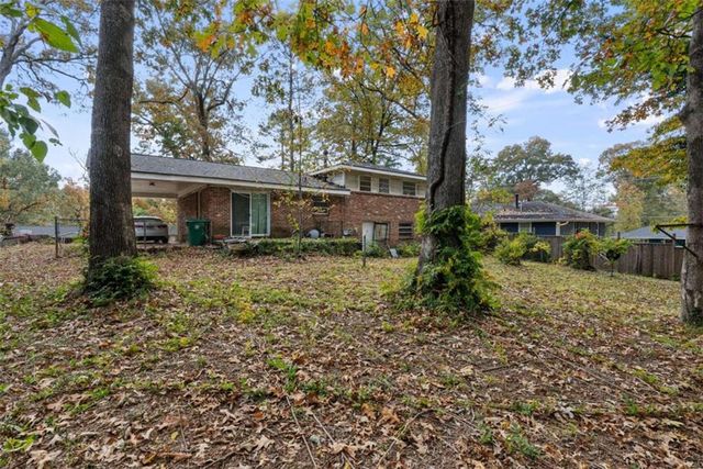 2390 Mellville Avenue, Decatur, GA 30032