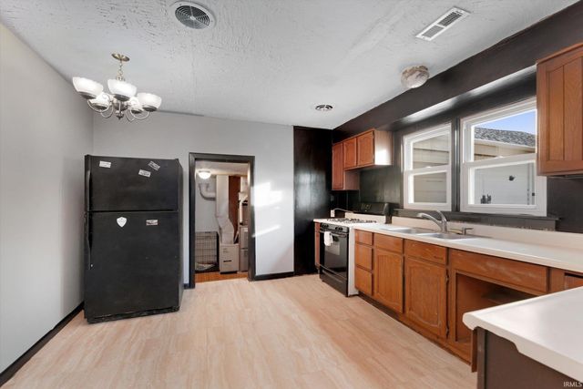 356 E Main Street, Rossville, IN 46065