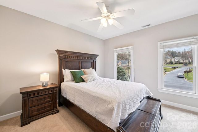 13003 Darby Chase Drive, Charlotte, NC 28277