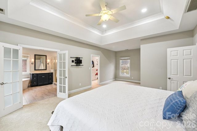 13003 Darby Chase Drive, Charlotte, NC 28277