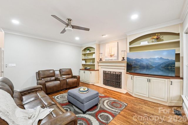13003 Darby Chase Drive, Charlotte, NC 28277