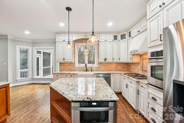 13003 Darby Chase Drive, Charlotte, NC 28277