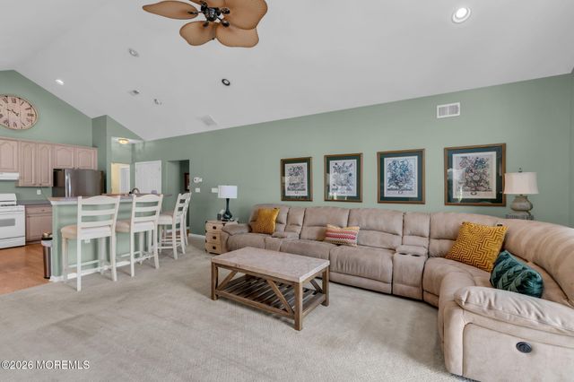 12 Medici Drive, Manchester, NJ 08759
