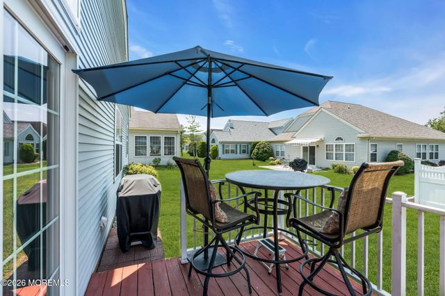 12 Medici Drive, Manchester, NJ 08759