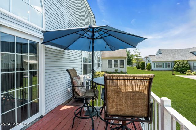 12 Medici Drive, Manchester, NJ 08759
