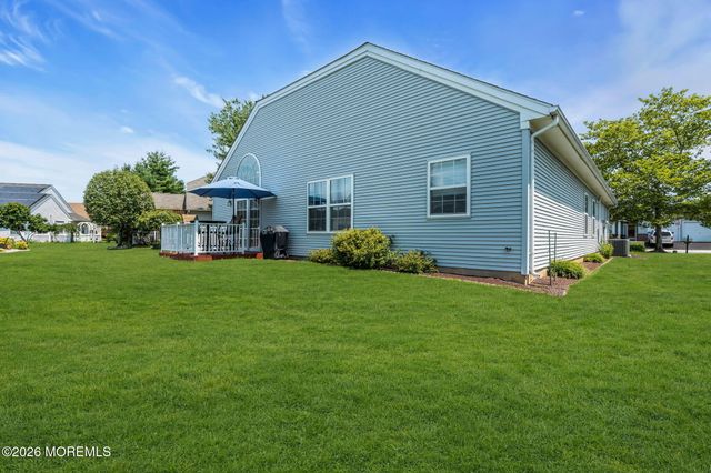 12 Medici Drive, Manchester, NJ 08759