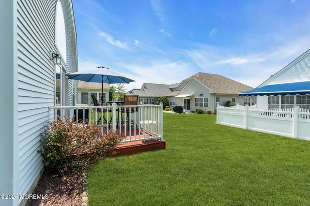 12 Medici Drive, Manchester, NJ 08759