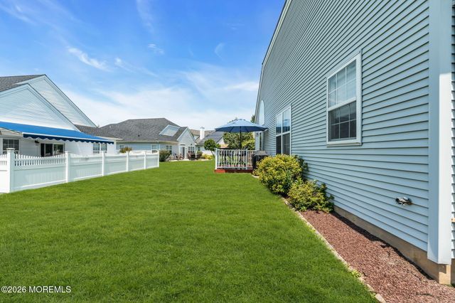 12 Medici Drive, Manchester, NJ 08759