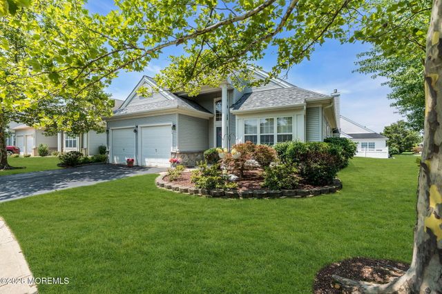 12 Medici Drive, Manchester, NJ 08759