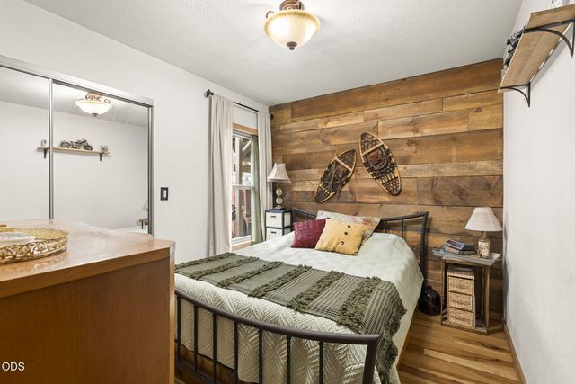 615 NW Ogden Avenue, Bend, OR 97703