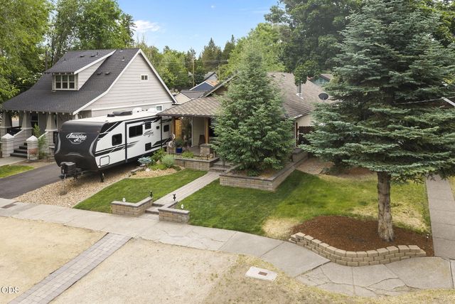 615 NW Ogden Avenue, Bend, OR 97703