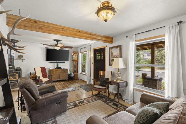 615 NW Ogden Avenue, Bend, OR 97703