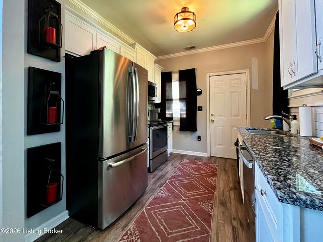 973 Swan St, Louisville, KY 40204