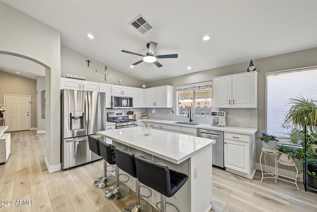 3299 W YELLOW PEAK Drive, San Tan Valley, AZ 85144 — photo 4