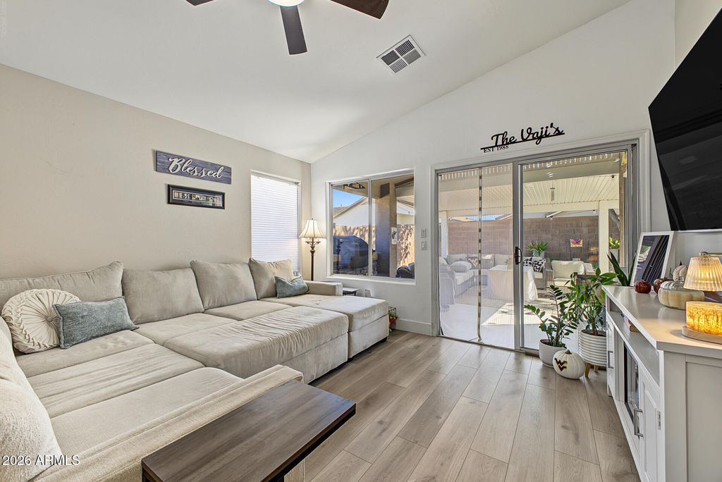 3299 W YELLOW PEAK Drive, San Tan Valley, AZ 85144 — photo 5