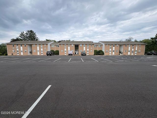 601 Mistletoe Avenue 16, Point Pleasant, NJ 08742
