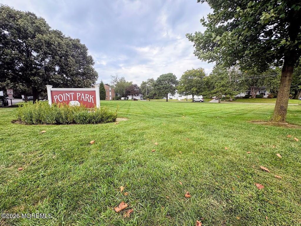 601 Mistletoe Avenue 16, Point Pleasant, NJ 08742