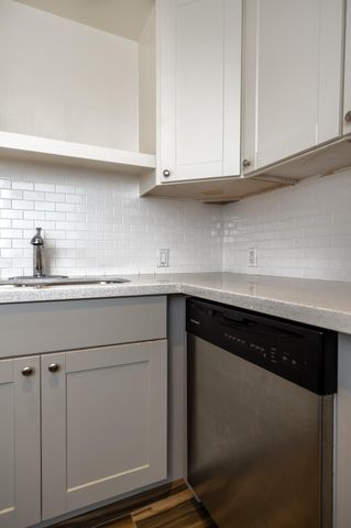 600 19th Street 5, Galveston, TX 77550