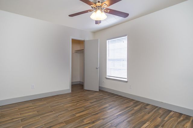 600 19th Street 5, Galveston, TX 77550