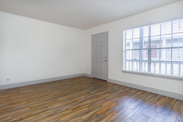 600 19th Street 5, Galveston, TX 77550