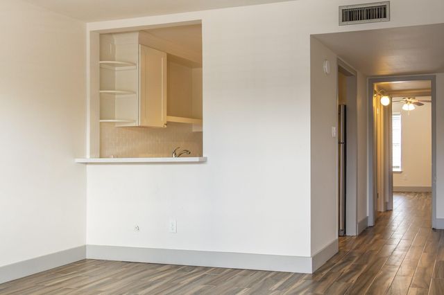 600 19th Street 5, Galveston, TX 77550
