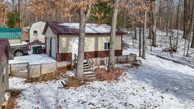 4712 Poplar Drive, Hayes Township, MI 48625