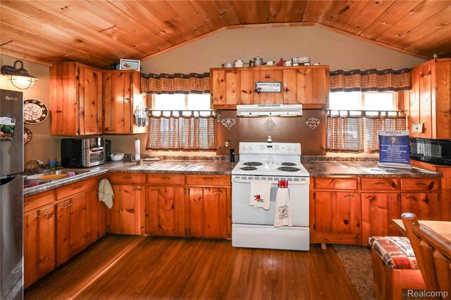 4712 Poplar Drive, Hayes Township, MI 48625