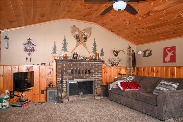 4712 Poplar Drive, Hayes Township, MI 48625